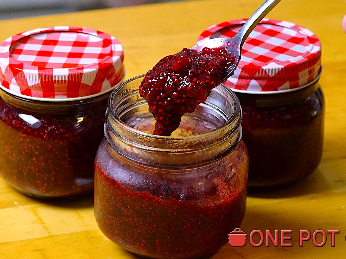 NEW RECIPE VIDEO: 3 Ingredient Mixed Berry&nbsp;Jam