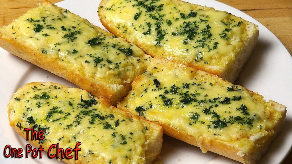 5 Amazing Garlic Bread Recipes To Upgrade Your Next Pizza Night!